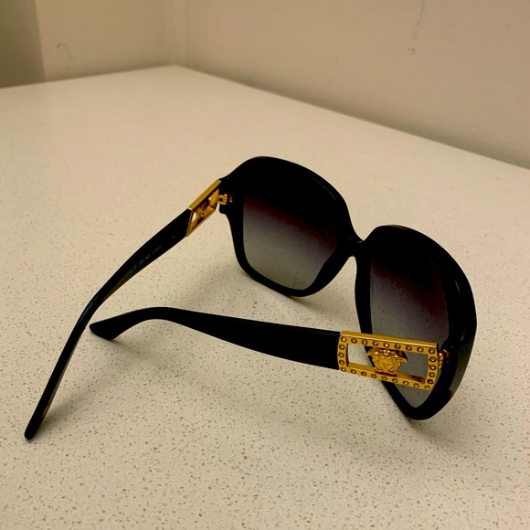 Versace Sunglasses - Picture 3 of 3